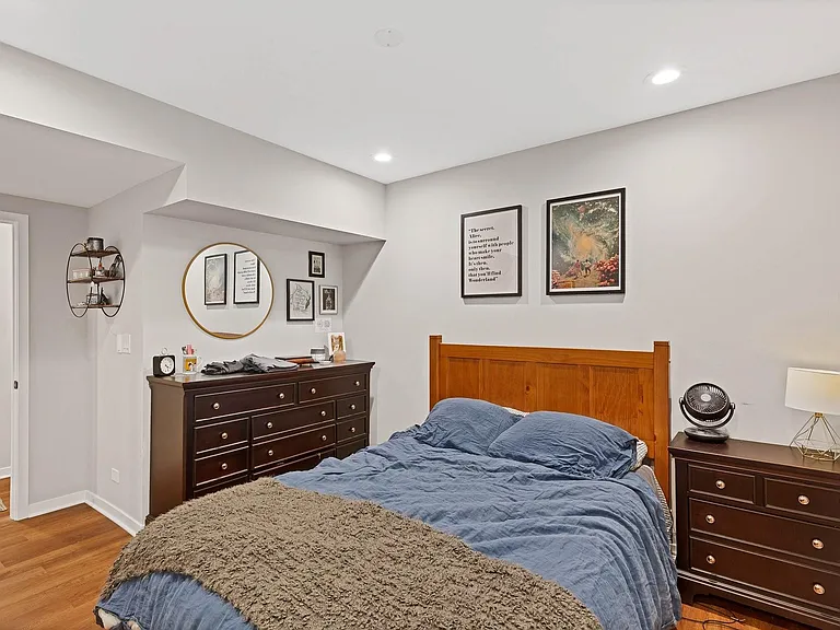 4207 N Damen Ave #1 — Photo 8