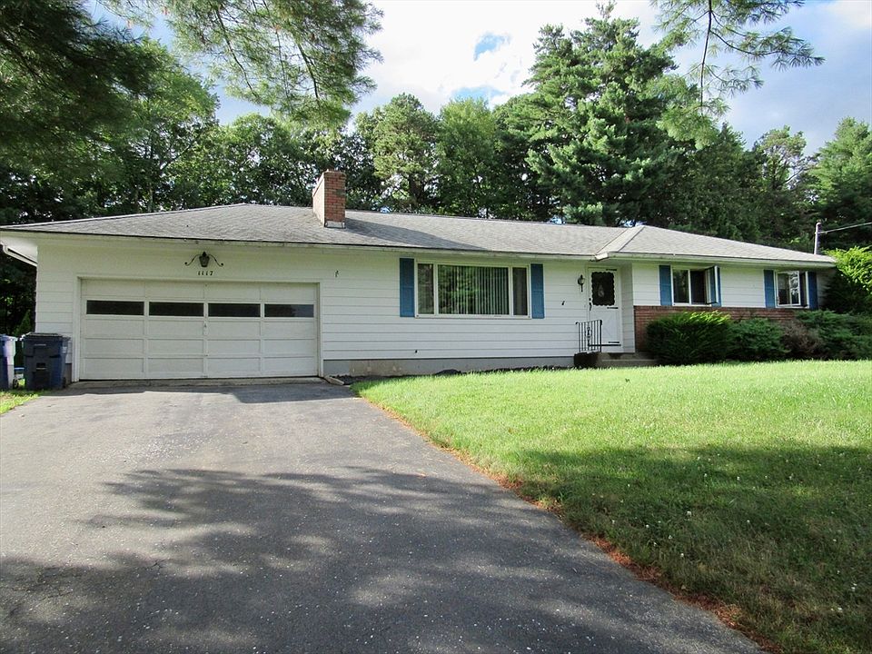 1st image of 1117 Overlook Dr