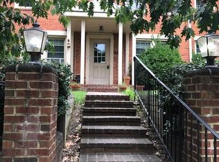 911 Church St APT 2, Alexandria, VA 22314