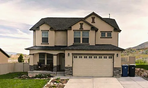 235 E Caracara St Photo 1