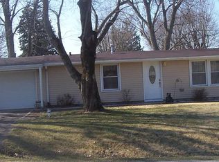 2215 E Brookwood Dr, Logansport, IN 46947