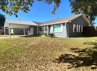 142 W Rocky Creek Rd, Houston, TX 77076