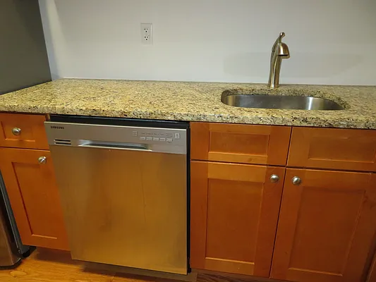 Rented by DGW N Y Realty Group LLC | media 4