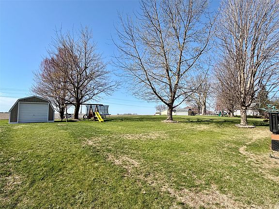 3rd image of 1609 S 12th Ave E