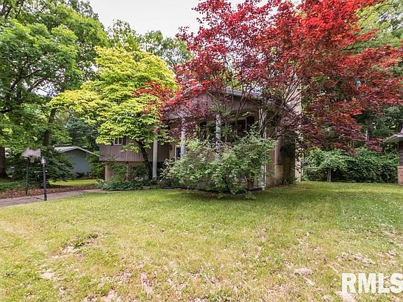 2nd image of 2920 W Brookside Dr