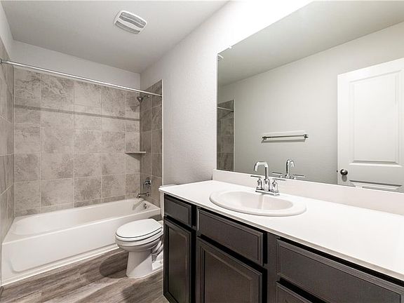 4th image of 7305 Loggia Pl
