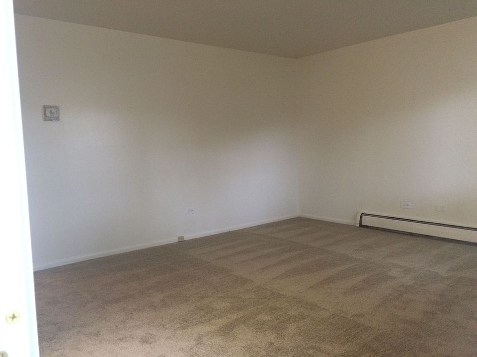1st image of 2111 N Elmwood Ave APT 3A
