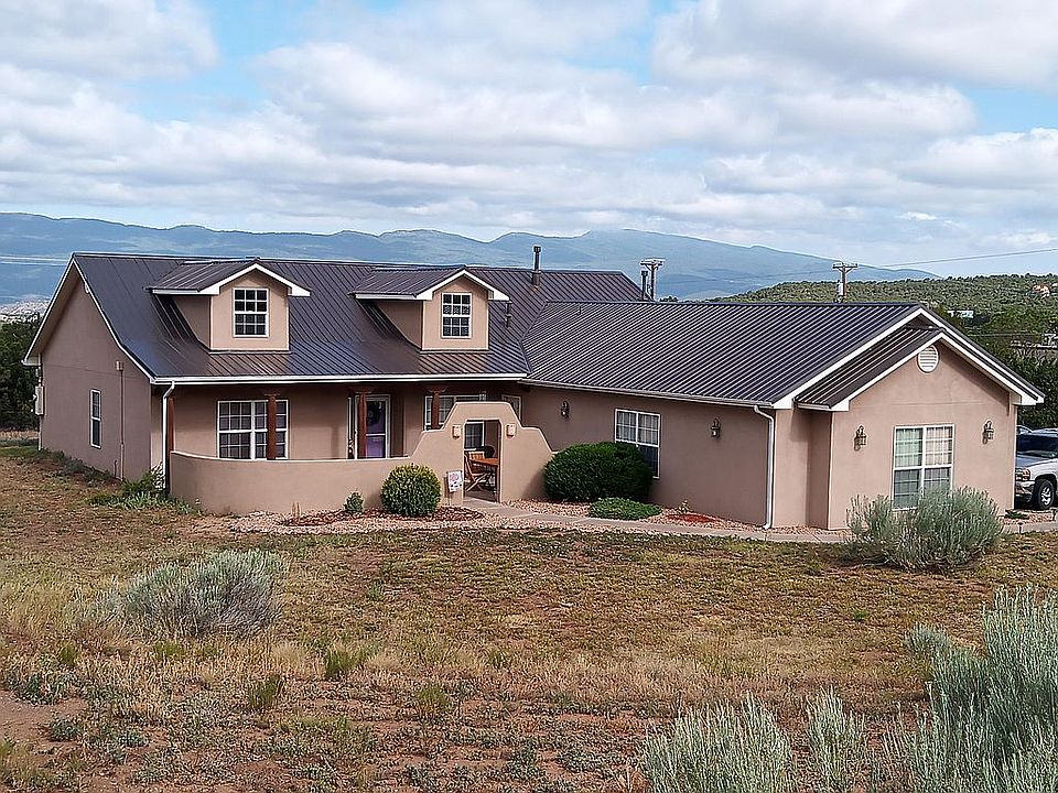1st image of 9 McCall Ln