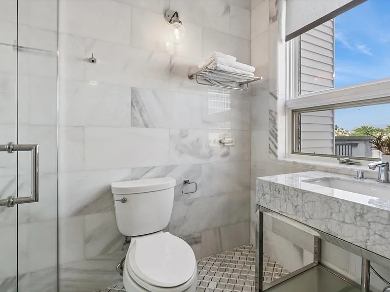 26 E 14th Pl #5W — Photo 19