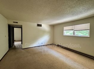 2070 W Washington St UNIT 11, Springfield, IL 62702