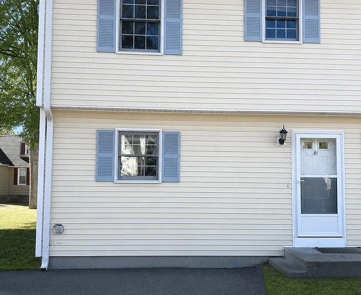 41 Case St — Photo 2