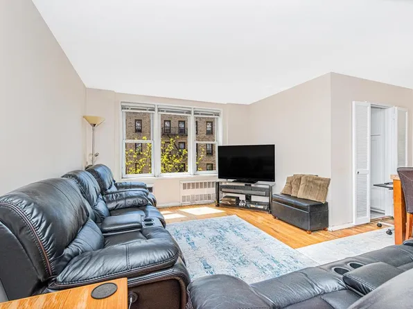 1332 Metropolitan Avenue #4E, Bronx, NY 10462