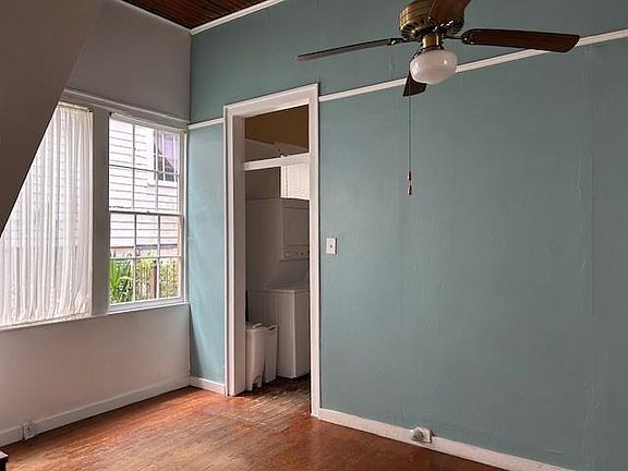 5th image of 1015 Louisiana Ave