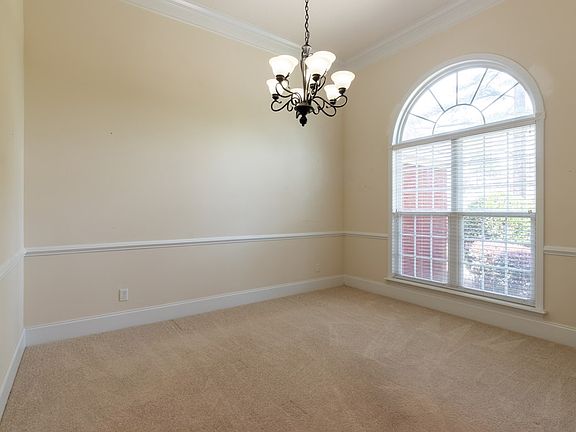 4th image of 105 Hearthstone Dr