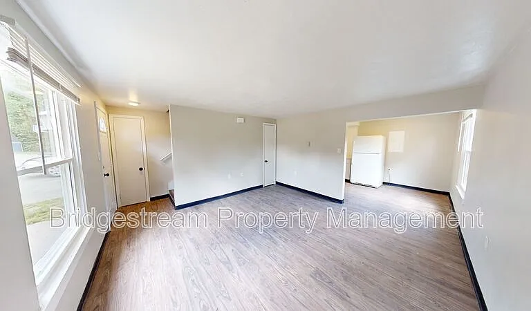 144 Forest St — Photo 3