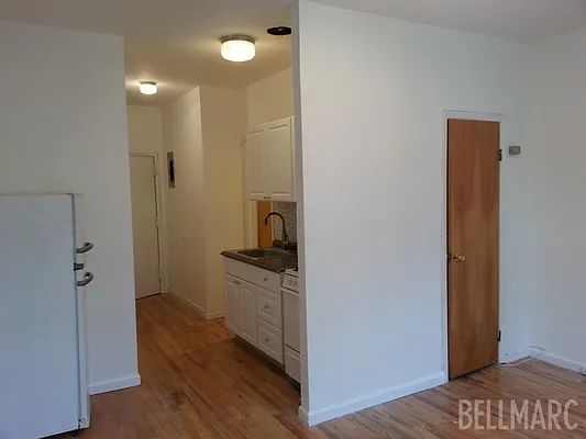 Rented by Bellmarc Realty | media 4