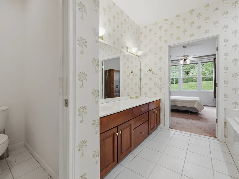 39 Brook Ln — Photo 17