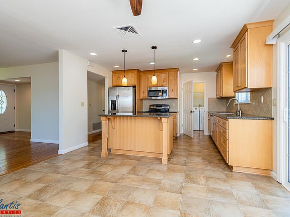 4th image of 1511 Teresita Dr