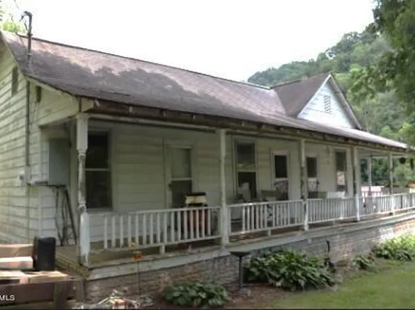 1458 Fairview Rd, Duffield, VA 24244