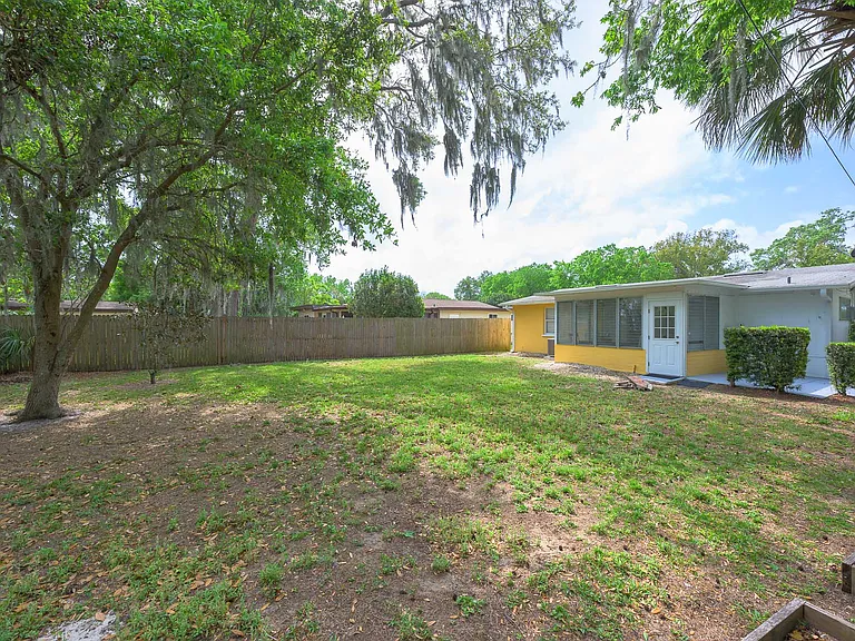 110 Mason Park Dr — Photo 24