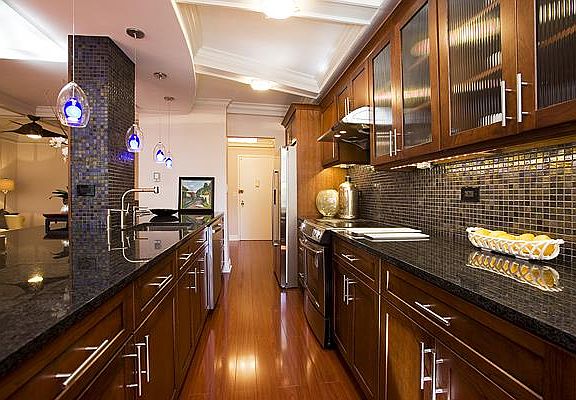 2nd image of 433 E 56th St APT 6d