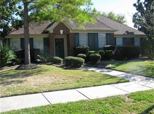 2105 Lakeway Dr, League City, TX 77573