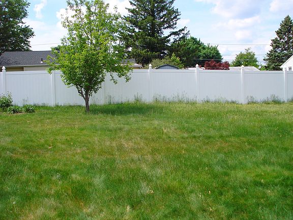 3rd image of 94 Arlington Ave