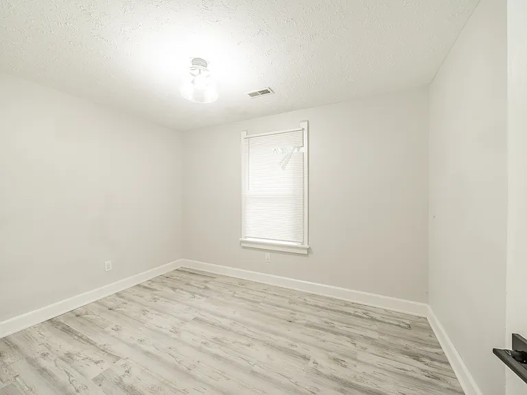 2344 N Capitol Ave — Photo 1