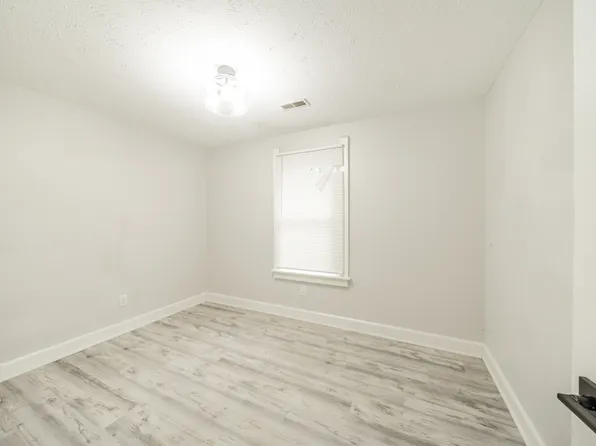 2344 N Capitol Ave, Indianapolis, IN 46208