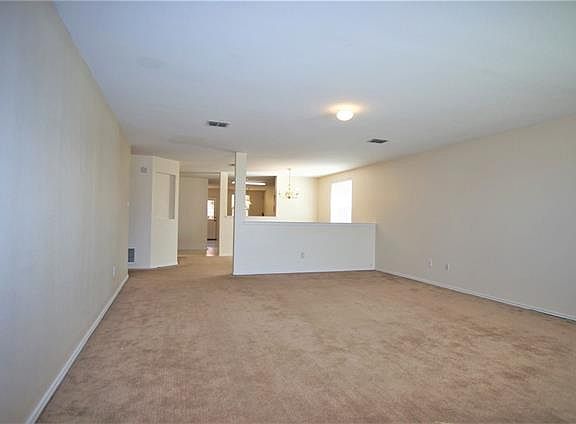 3rd image of 13330 Sorrento Dr