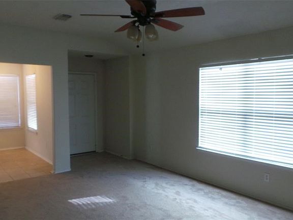 5th image of 14323 Hillard Green Ln