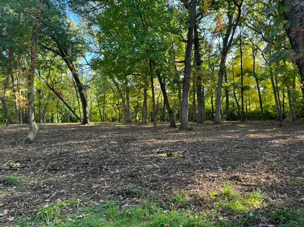 1520 N Green Bay Rd, Lake Forest, IL 60045