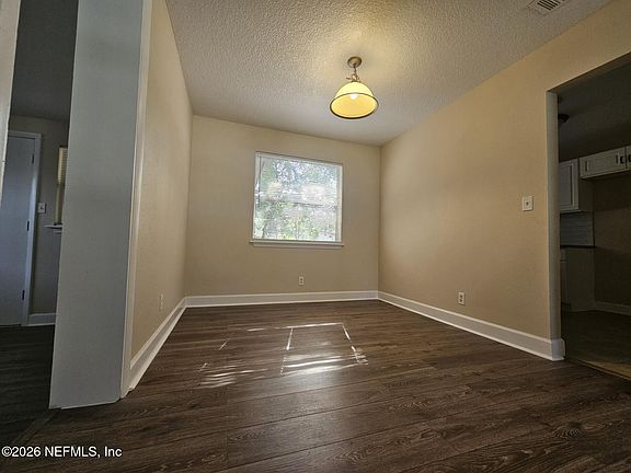 4th image of 3139 CESERY Boulevard