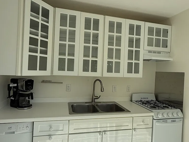 2324 Madison Rd #510 — Photo 8