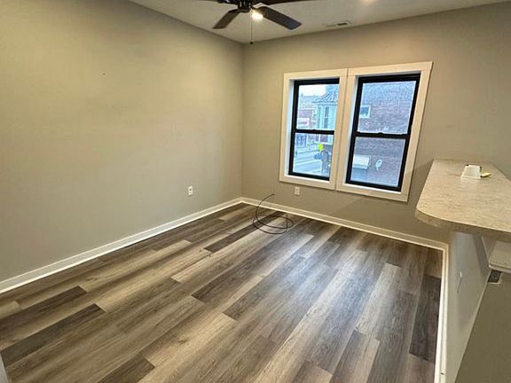3rd image of 11622-11624 Buckeye Rd #2
