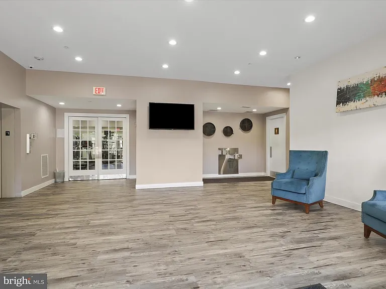 1719 Ascot Way #C — Photo 23