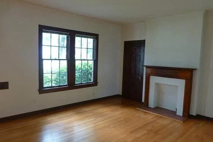 2 bed, 1200 sqft, $1,300 — Photo 3