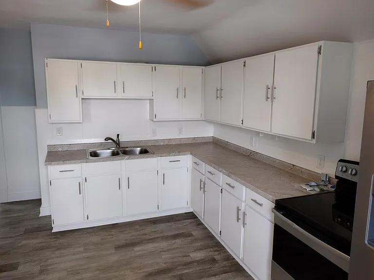 W Cold Spring Rd — Photo 35