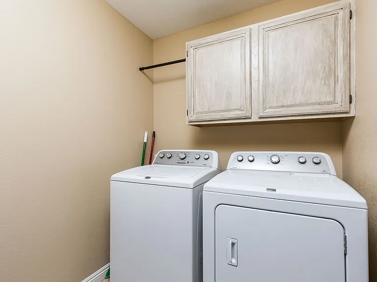 5821 E Aire Libre Ave — Photo 36