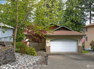 8 Rose Ridge Loop, Bellingham, WA 98229