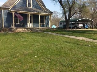 406 Elm St, Wakefield, KS 67487