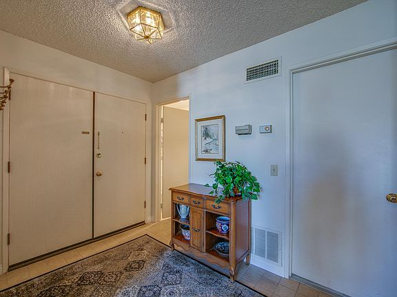 3rd image of 184 Padua Cir