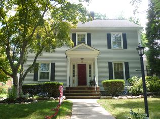 36 Clarendon Ct, Metuchen, NJ