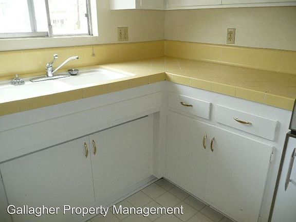 5th image of 3405 Richland Dr APT 4