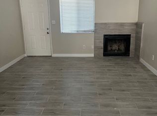 817 Quail Ln #7-8-5, Bakersfield, CA 93309