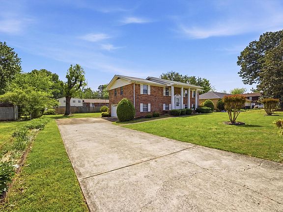 4th image of 6710 Larkwood Ln