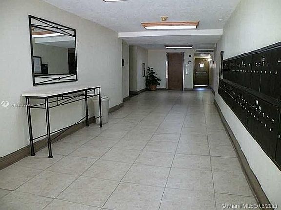 3rd image of 9360 Fontainebleau Blvd APT 609