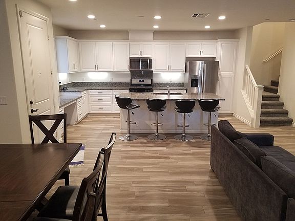 5th image of 3140 E Yountville Dr Unit 6