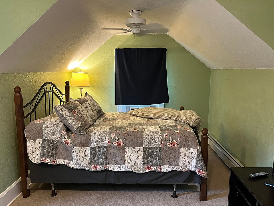 Full size bed included