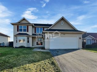 902 Thorn Creek Dr, Joliet, IL 60436